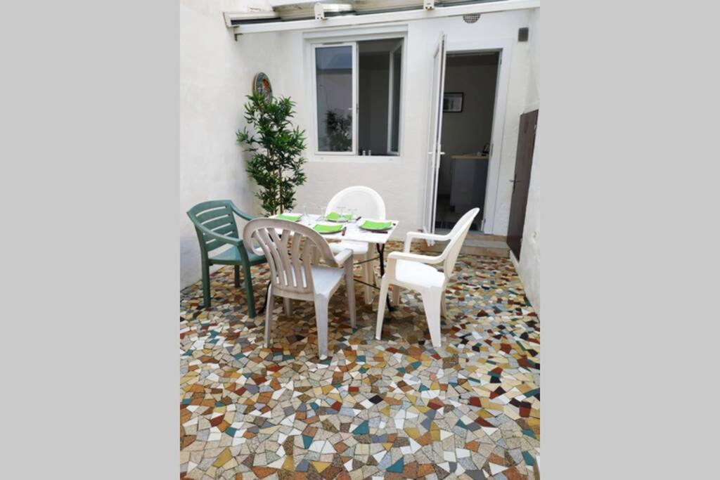 Exceptionnel : Hypercentre Biarritz T2 Avec Patio Apartman Kültér fotó